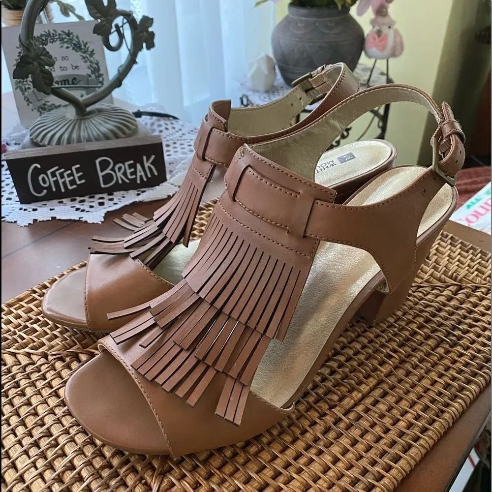 White Mountain Leather Boho Fringe  Sandals Sz 11